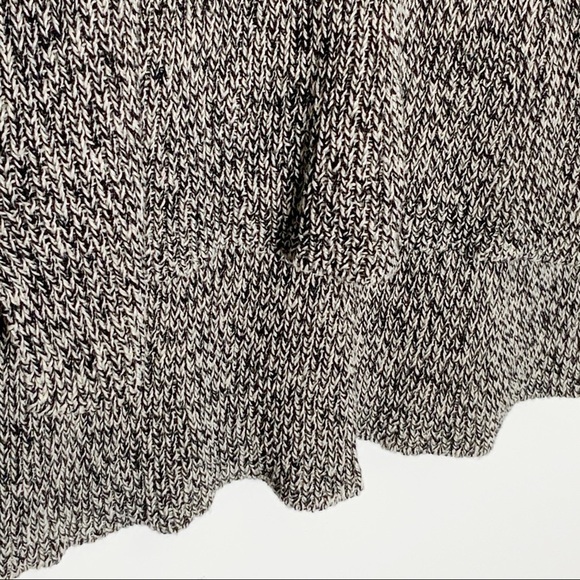 eileen FISHER V neck sweater. Long sleeves. SZ S/P - Picture 3 of 7